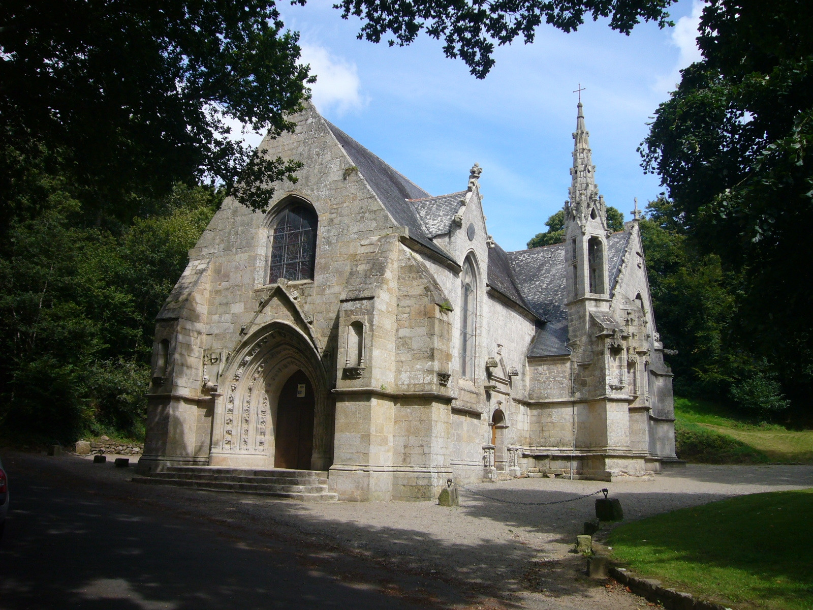 Храм в Кемпере, Франция. Фото 1 – фотографии Франции