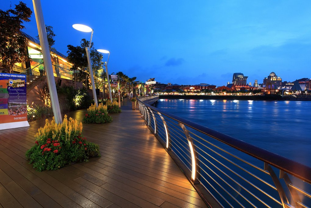 Сентоза Бордволк (Sentosa Boardwalk) – фотографии Сингапура