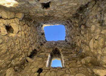 Внутри Башни, село Цимити, Осетия – фотографии России