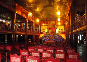 Королевский театр в Запретном городе – фотографии Вьетнама