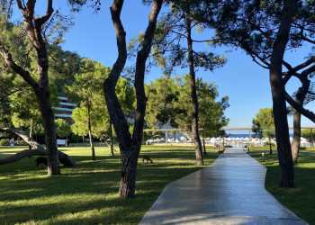 На территории отеля Maxx Roayl Kemer в Турции – фотографии Турции