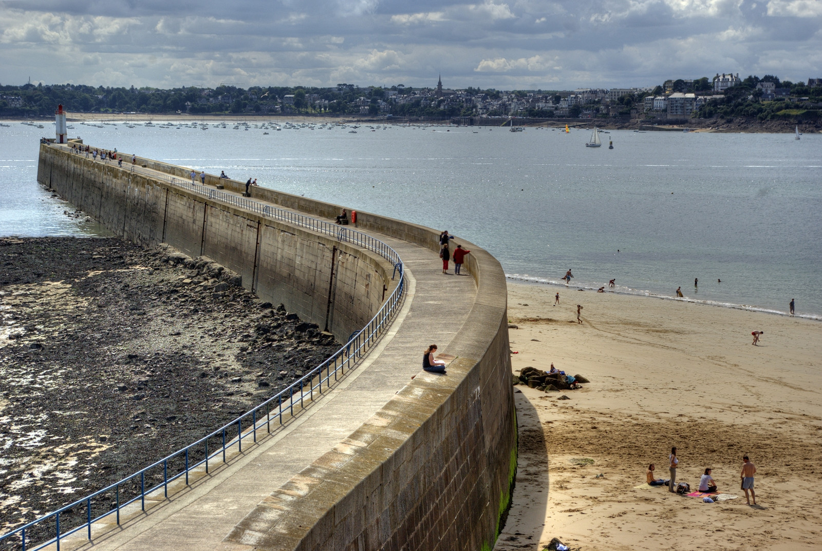 Набережная в Сен-Мало, Франция. Фото 4 – фотографии Франции