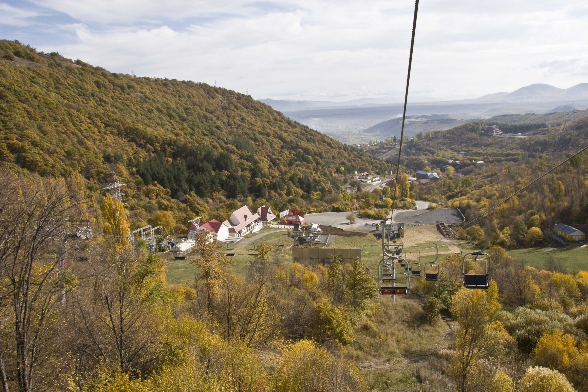 Панорамный вид в Цахкадзор, Армения – фотографии Армении