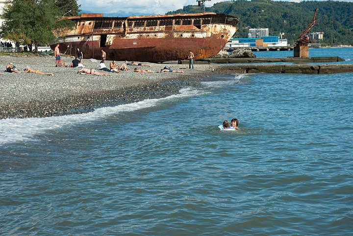 Пляж в Абхазии. Фото 6 – фотографии Абхазии