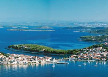 Панорамный вид в Примоштене, Хорватия. Фото 1 – фотографии Хорватии