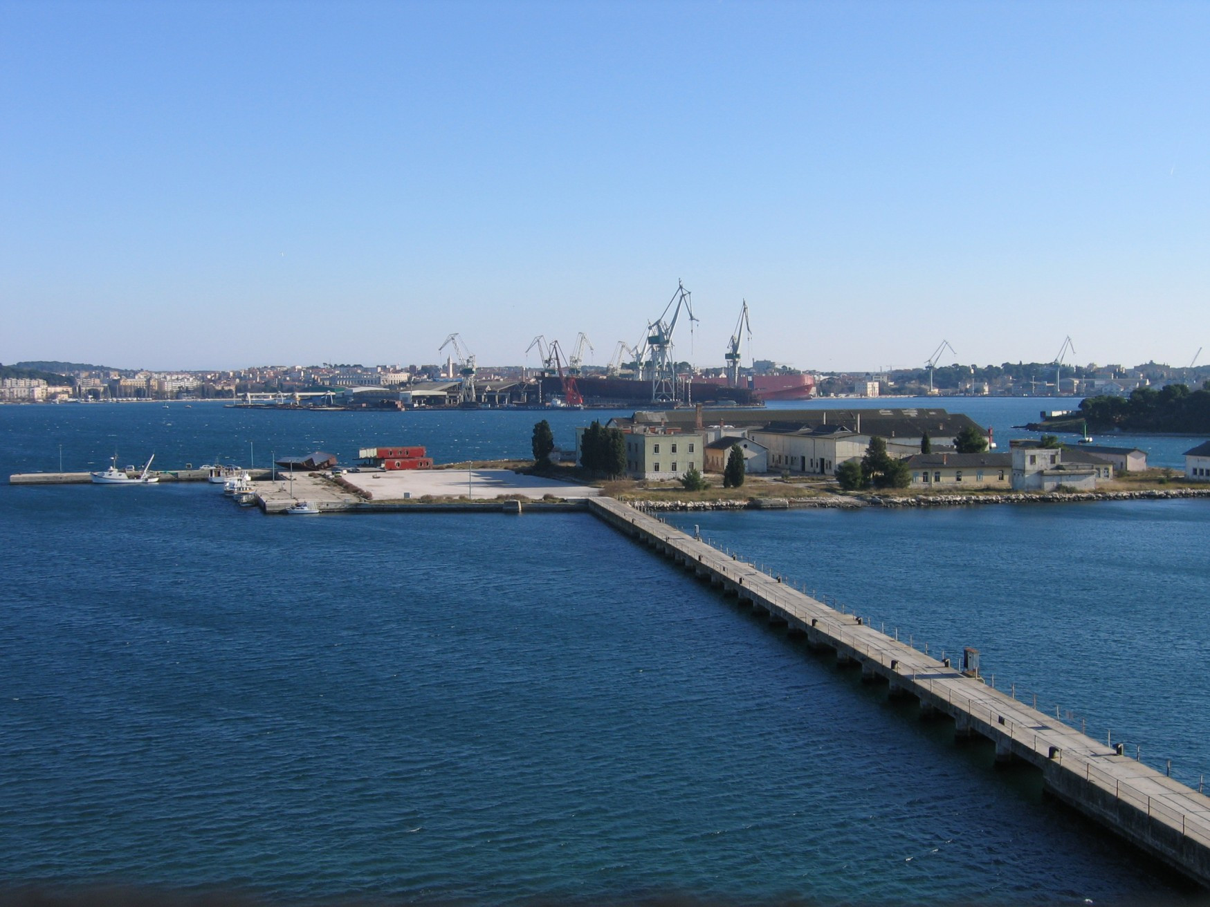 Порт в Пула, Хорватия. Фото 7 – фотографии Хорватии