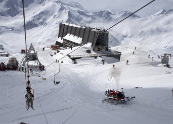 Станция Мир на Эльбрусе, Приэльбрусье, Россия. Фото 1 – фотографии России