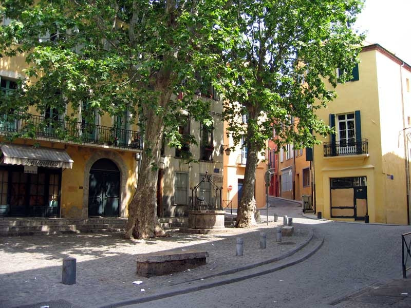 Улица в Перпиньяне, Франция. Фото 3 – фотографии Франции