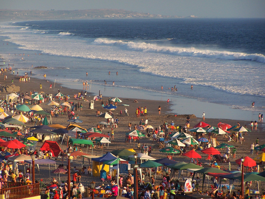 Пляж в городке Мольендо – фотографии Перу