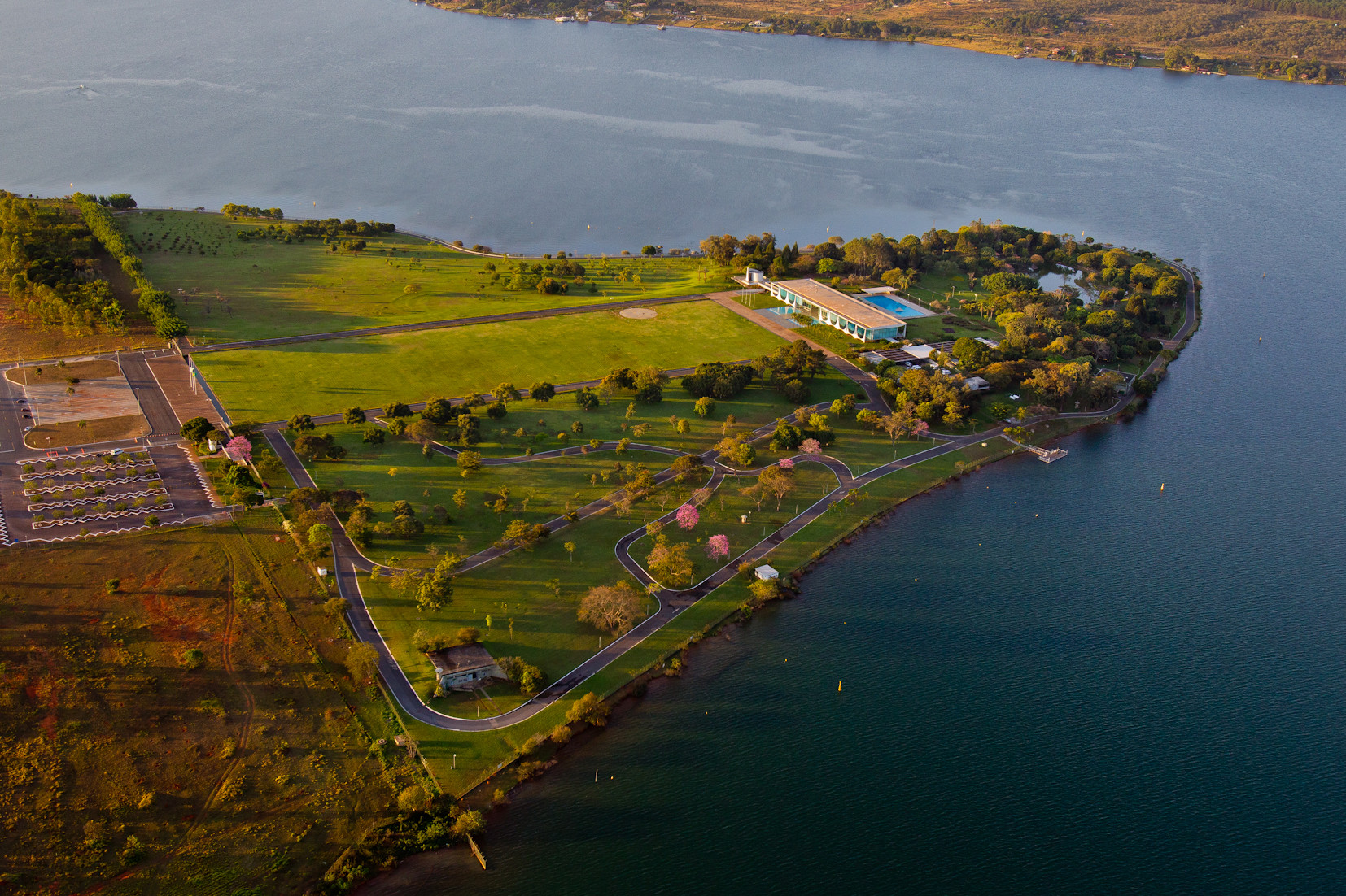 Дворец Алворада в Бразилиа – фотографии Бразилии