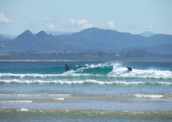 Сёрферы в Байрон-Бэй, Австралия. Фото 2 – фотографии Австралии