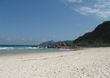 Пляж на острове Илья-Гранди, Бразилия. Фото 15 – фотографии Бразилии