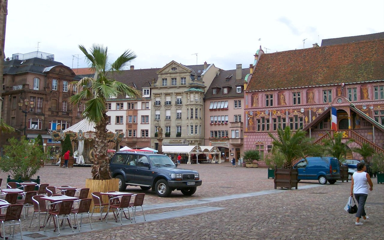 Площадь в Мюлузе, Франция – фотографии Франции
