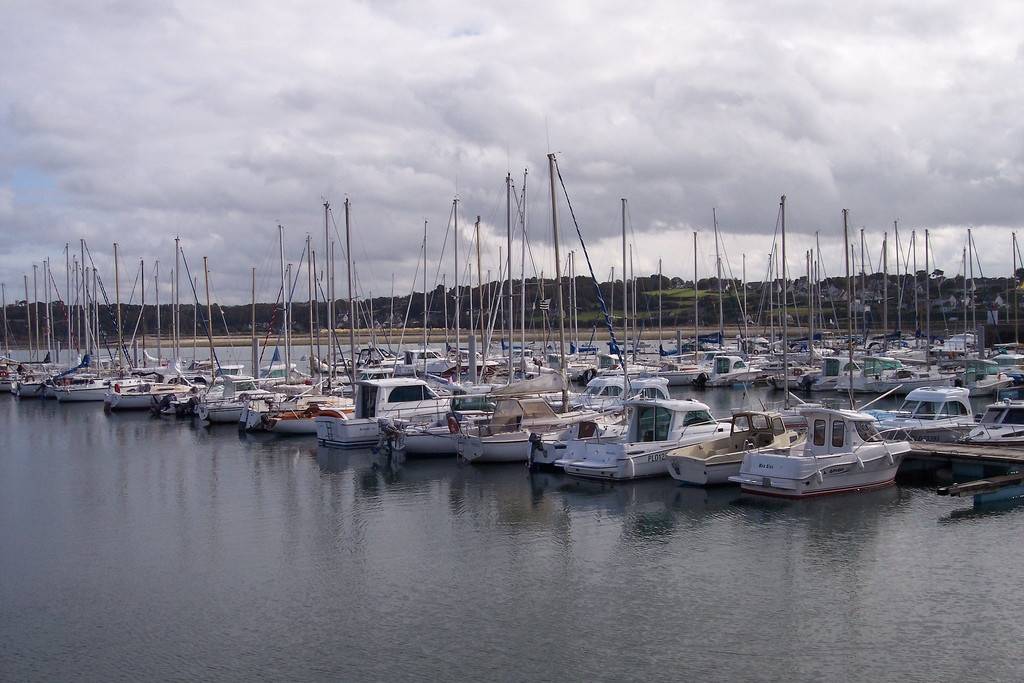 Яхты и катера в Перроз-Гирек, Франция. Фото 5 – фотографии Франции