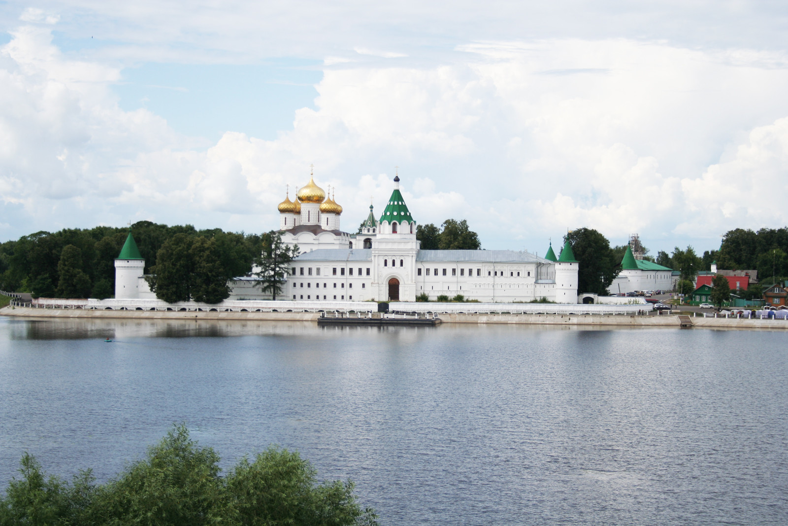 Свято-Троицкий мужской Ипатьевский монастырь, Кострома, Россия – фотографии России
