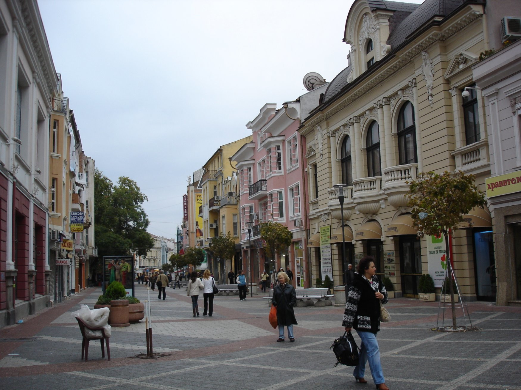 Улица в Пловдиве, Болгария. Фото 8 – фотографии Болгарии