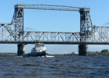 Железнодорожный мост в Архангельске. Фото 1 – фотографии России