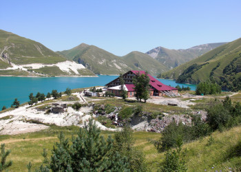 Побережье озера Кезеной-Ам, Чечня-Дагестан – фотографии России