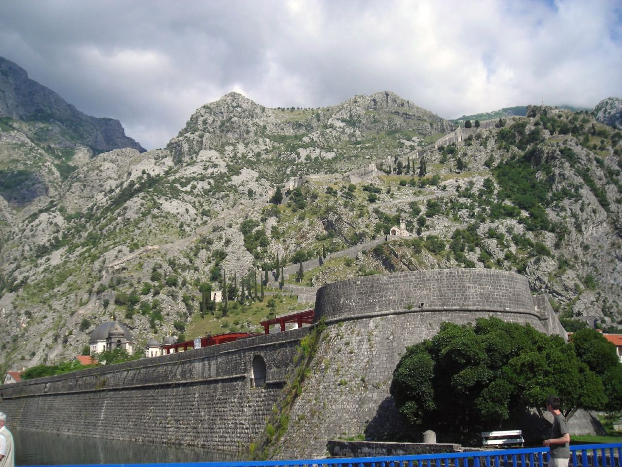 Горы в Которе, Черногория. Фото 15 – фотографии Черногории