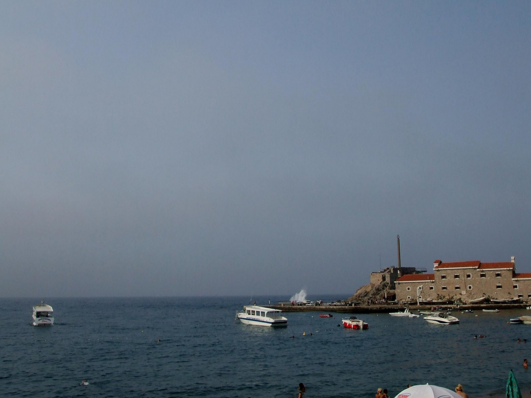 Море в Петровац, Черногория. Фото 2 – фотографии Черногории