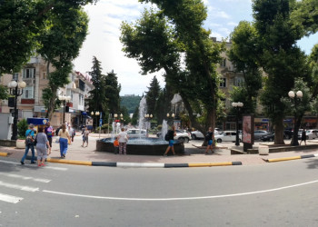 В центре Туапсе – фотографии России