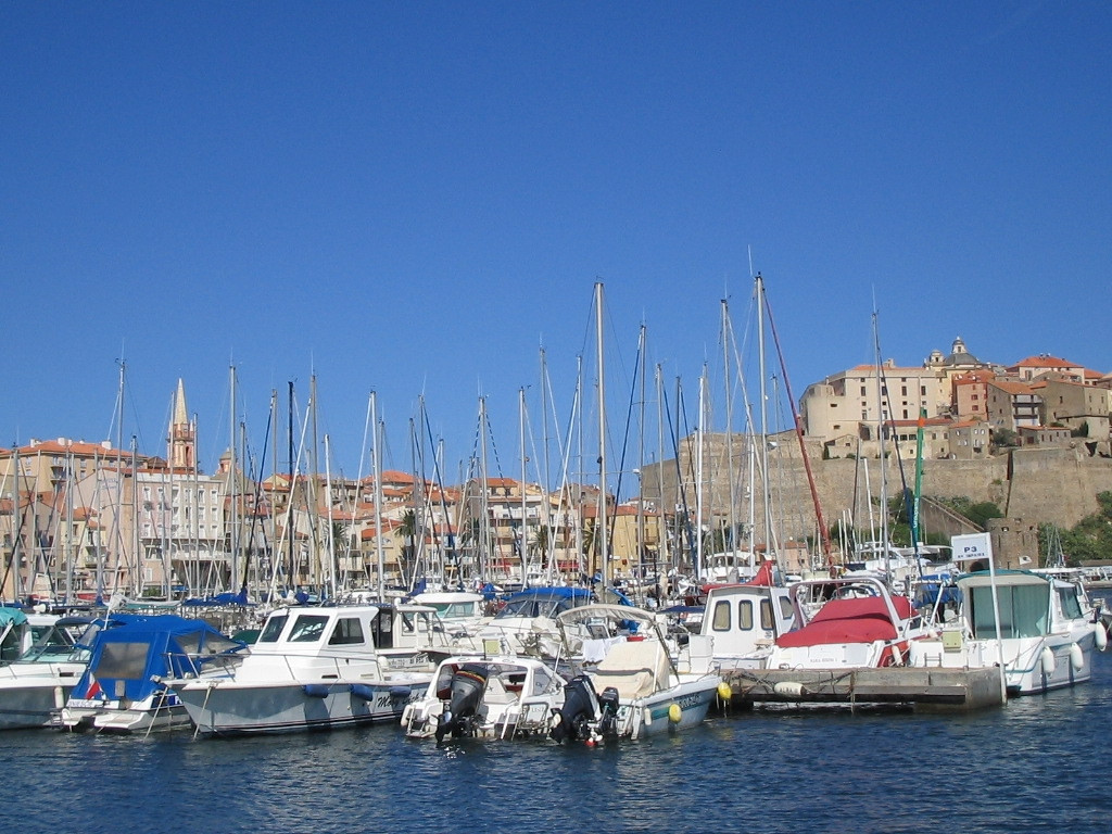 Яхты и катера в Кальви, Франция. Фото 2 – фотографии Франции