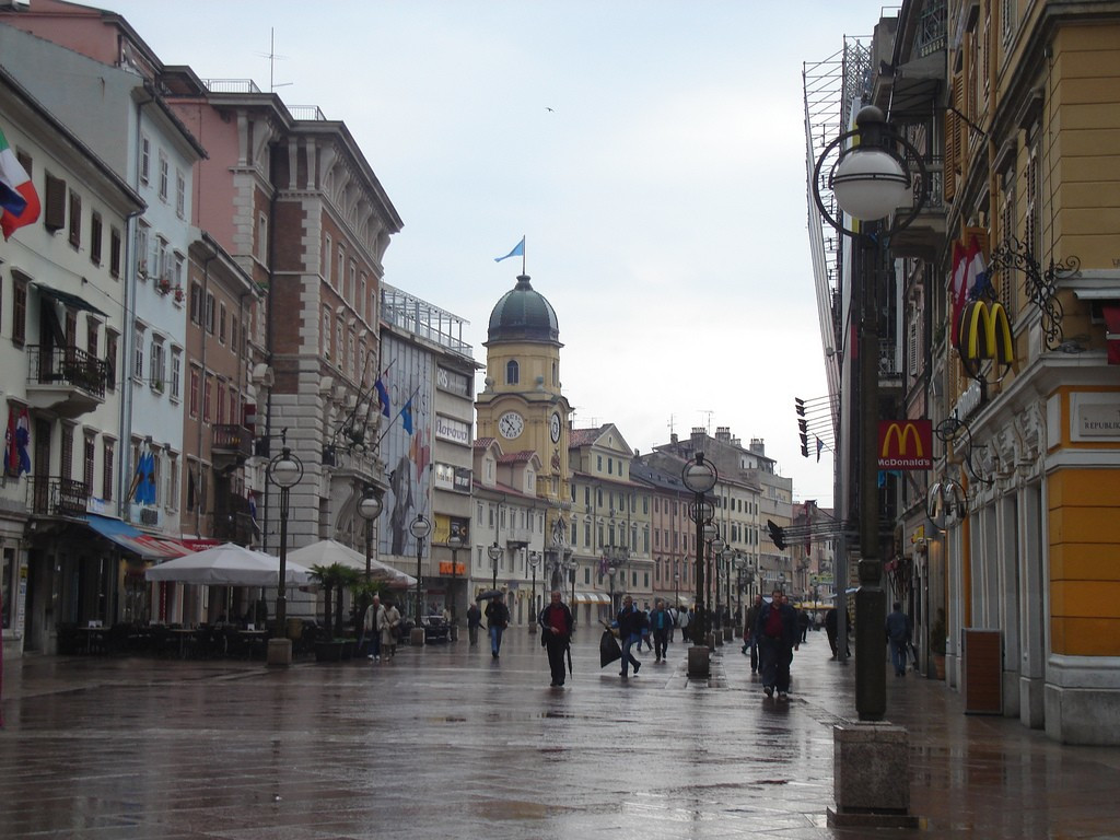 Улица в Риека, Хорватия. Фото 11 – фотографии Хорватии