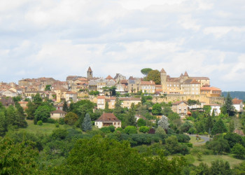 Панорамный вид в Бельве, Франция – фотографии Франции