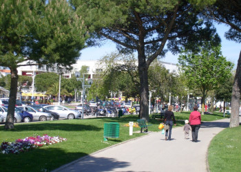 Парк в Руайяне, Франция – фотографии Франции