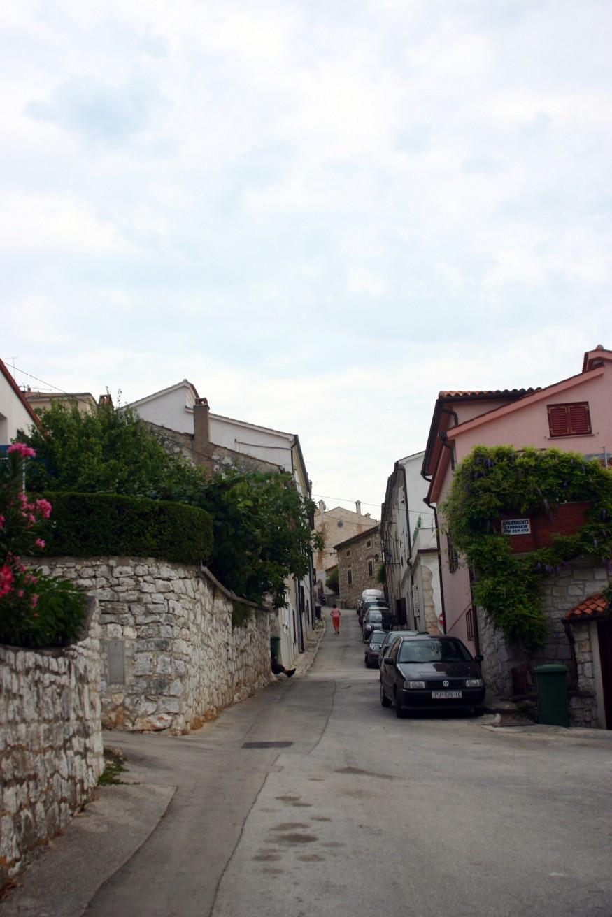 Улица в Врсаре, Хорватия. Фото 4 – фотографии Хорватии