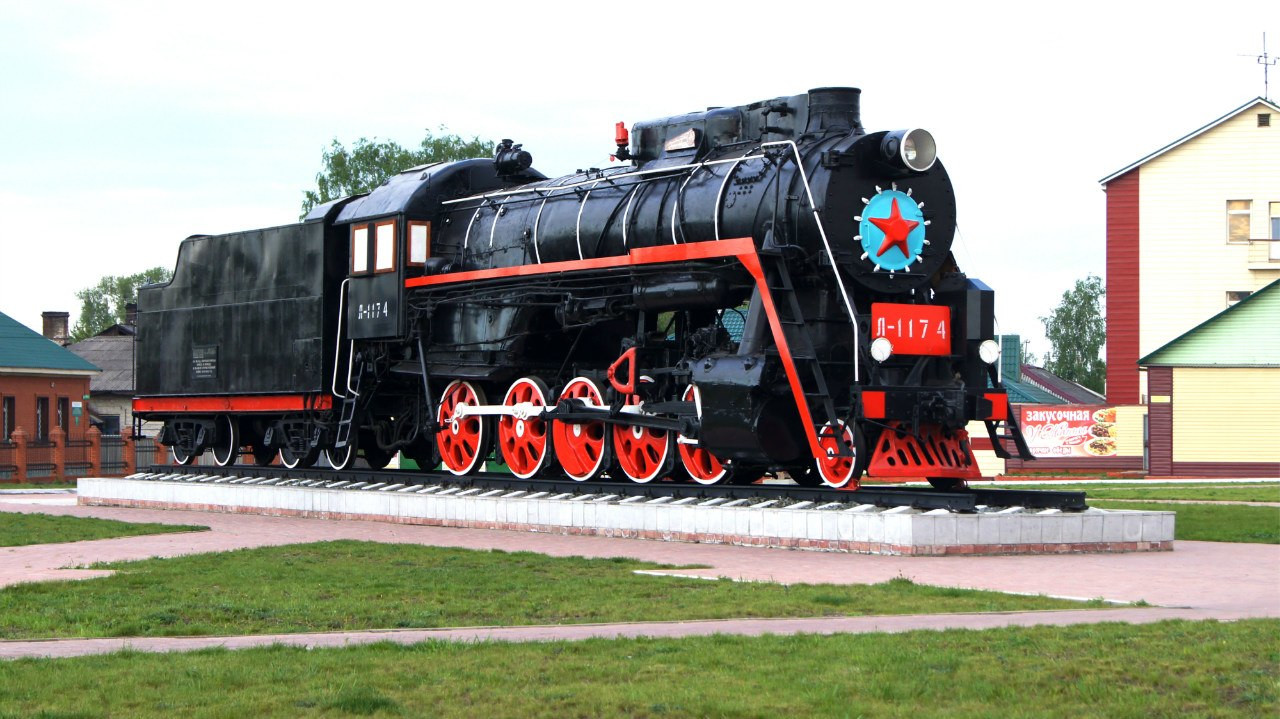 Паровоз в Бийске – фотографии России