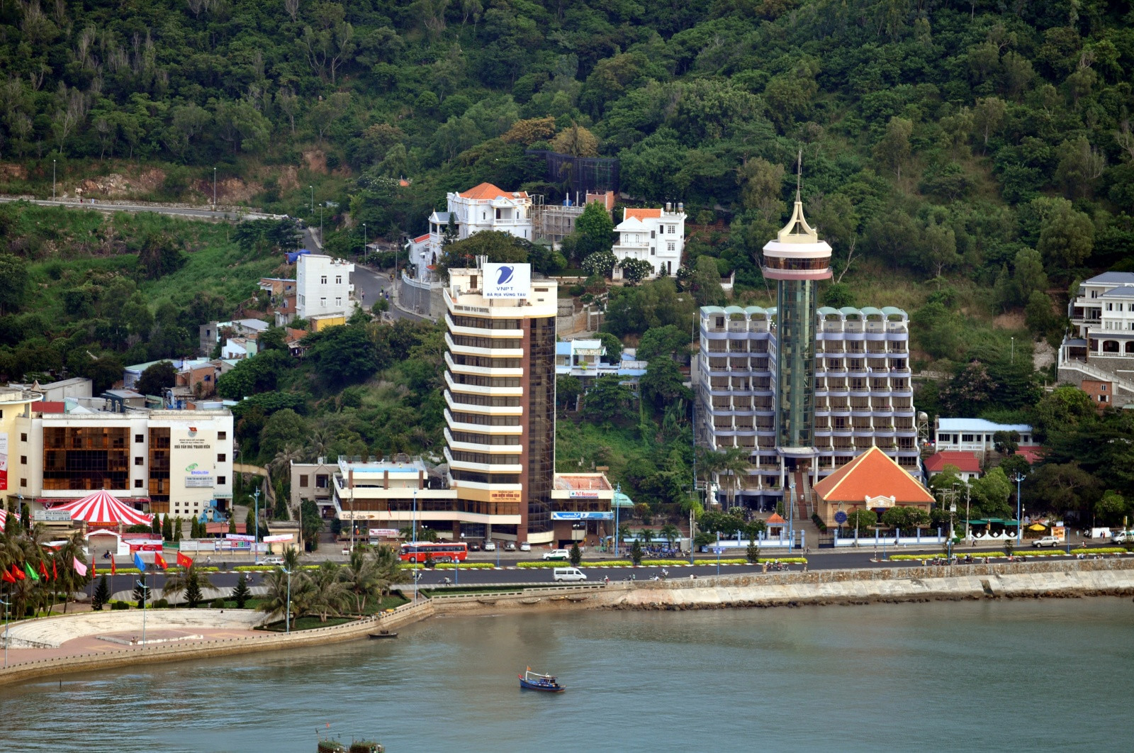 Вунгтау (Vung Tau) – курорт на юге Вьетнама – фотографии Вьетнама