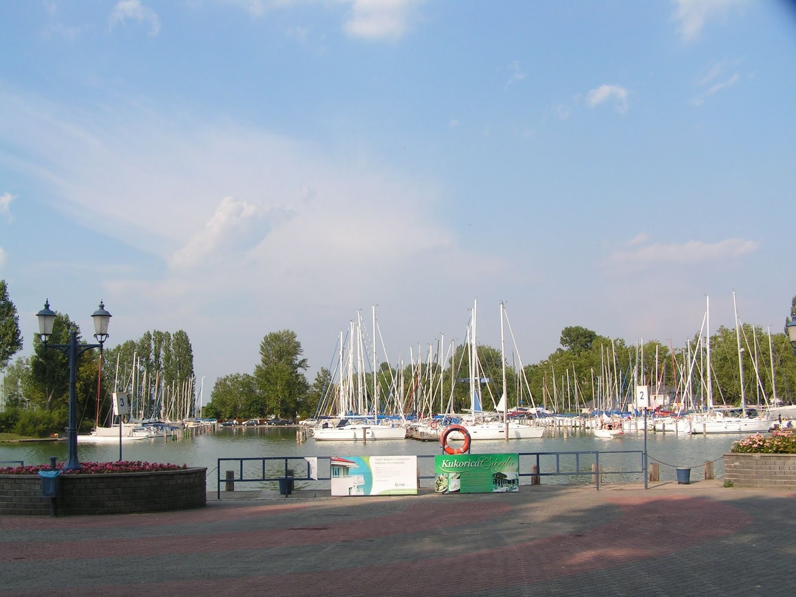 Балатонфёльдвар, Балатон озеро, Венгрия, фото № 69786 – фотографии Венгрии