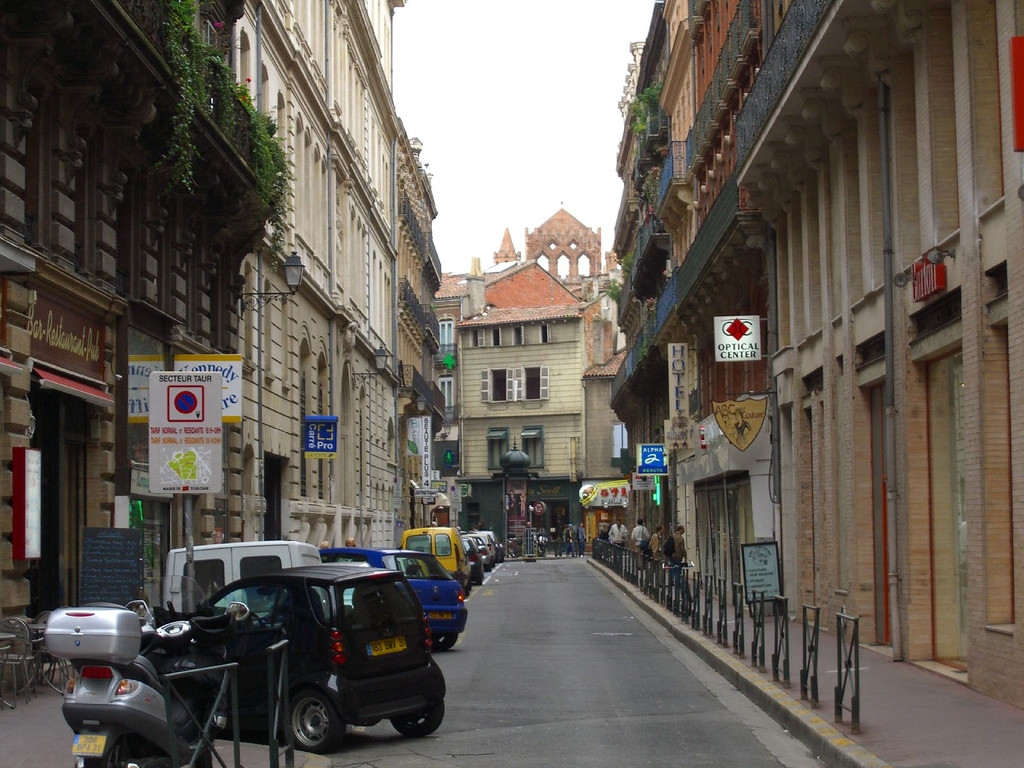 Улица в Тулузе, Франция. Фото 15 – фотографии Франции