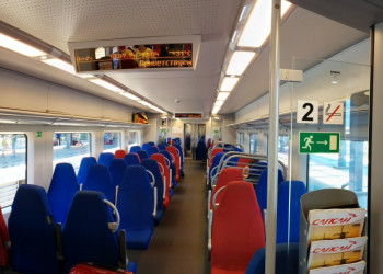 Салон электрички Туапсе - Адлер. Фото 1 – фотографии России