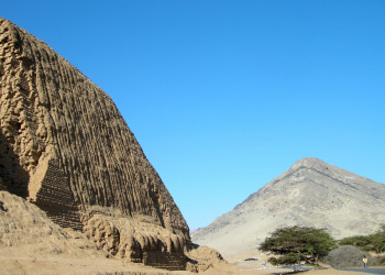 Храм Солнца (Huaca del Sol) в окрестностях города Трухильо – фотографии Перу