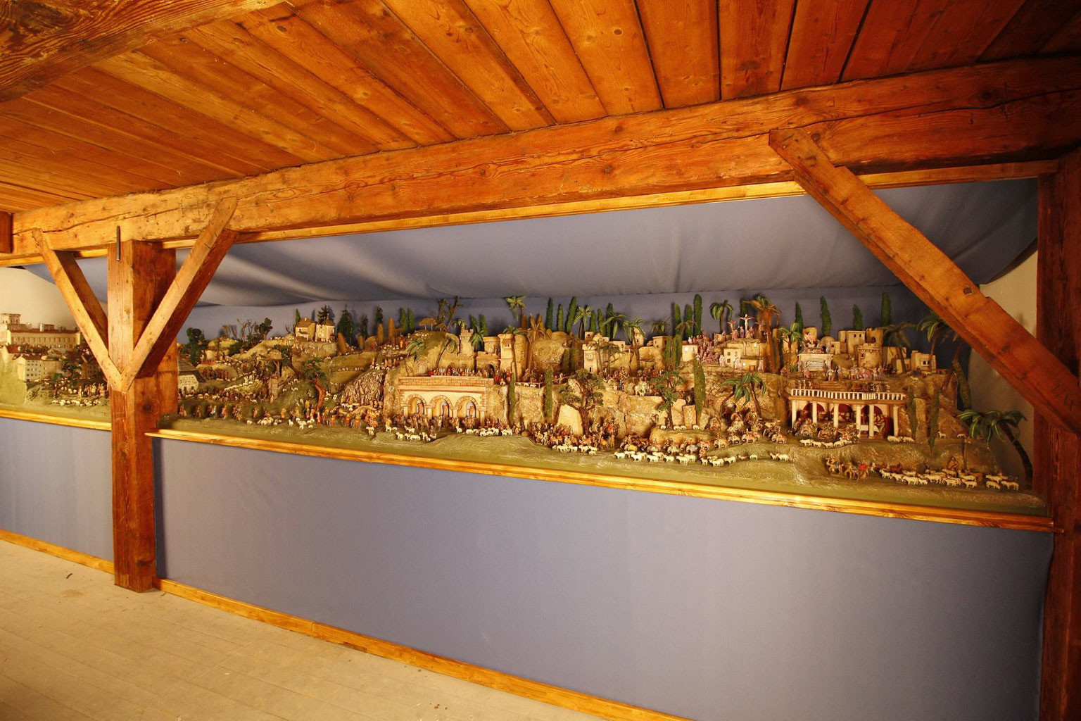 Местная достопримечательность Mechanische Krippe Christkindl. Штайр. Австрия – фотографии Австрии