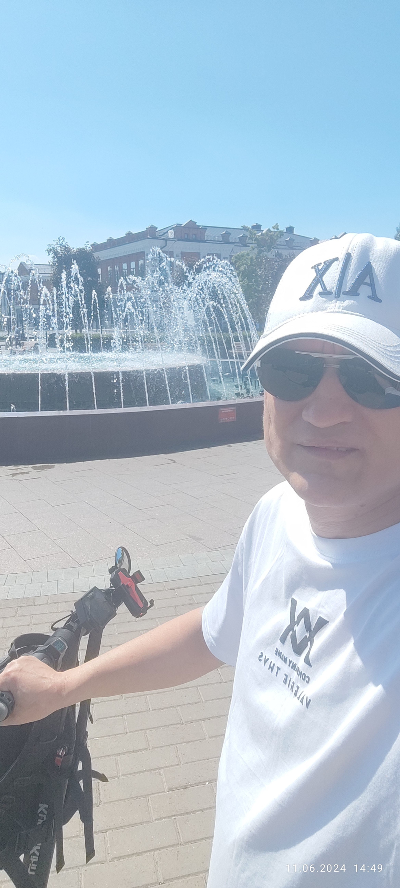 Я у фонтана – фотографии