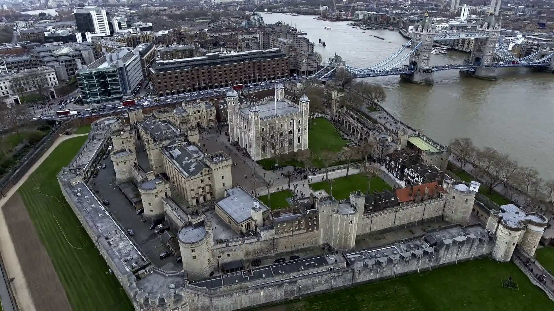 Тауэр тюрьма в лондоне Тауэр тюрьма в лондоне