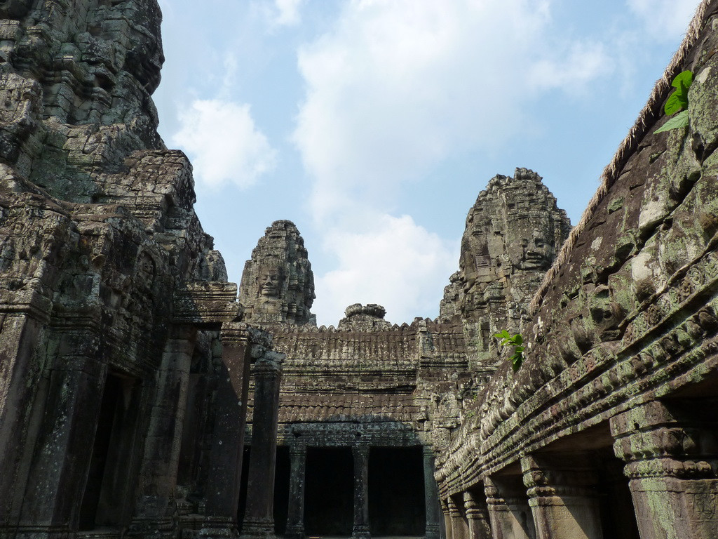 Храм Байон (Bayon), заповедник Ангкор, Сиемреап, Камбоджа – фотографии Камбоджи