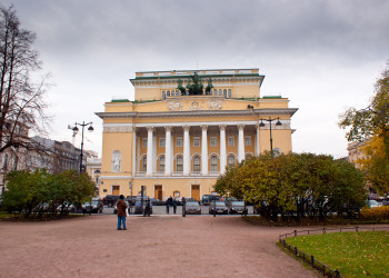 Площадь Островского, Александринский театр – фотографии России