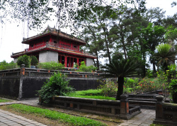 Гробница Минь-Манг в Хюэ – фотографии Вьетнама