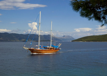 Яхта на острове Корчула, Хорватия. Фото 3 – фотографии Хорватии