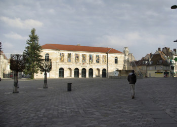 Площадь в Безансоне, Франция – фотографии Франции