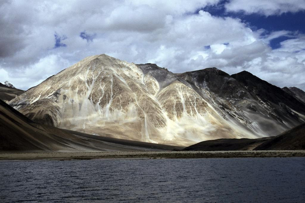 Озеро Пангонг-Цо (Pangong Tso) – фотографии Китая