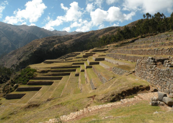 Великолепные инкские террасы в Чинчеро (Chinchero) – фотографии Перу