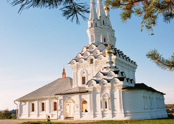 Трёхшатровая Одигитриевская церковь, Смоленская область, Вязьма – фотографии России