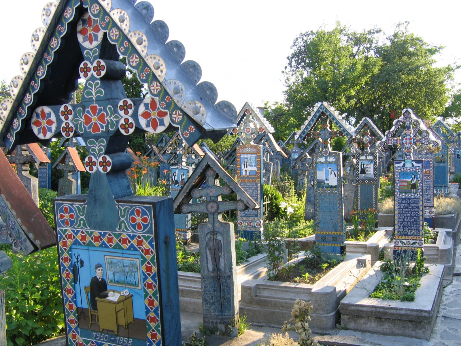 Весёлое кладбище (Cimitirul Vesel) в Румынии – фотографии Румынии