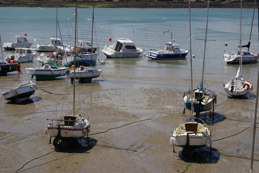 Лодки и парусники в Эрки, Франция. Фото 3 – фотографии Франции
