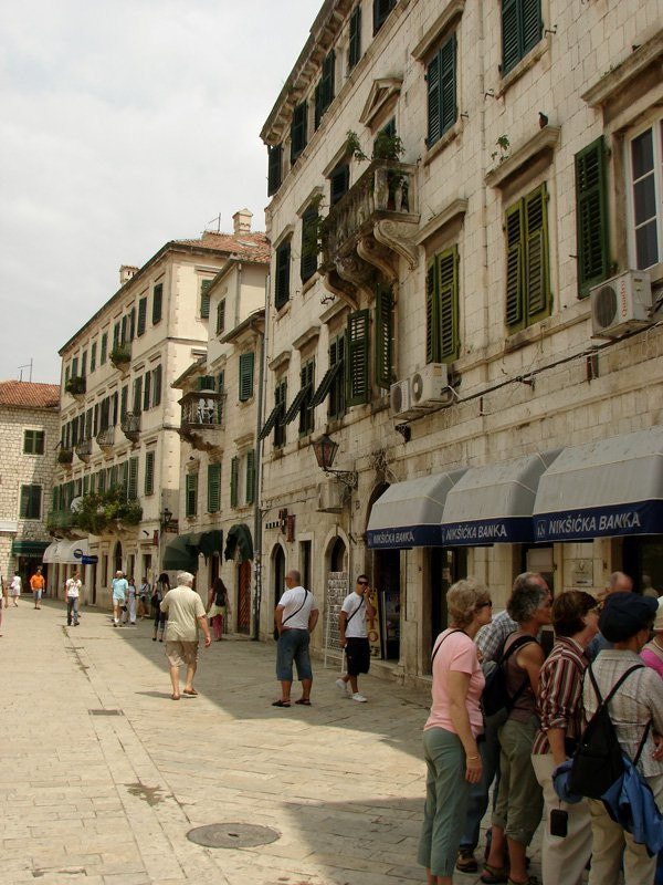 Улица в Которе, Черногория. Фото 27 – фотографии Черногории